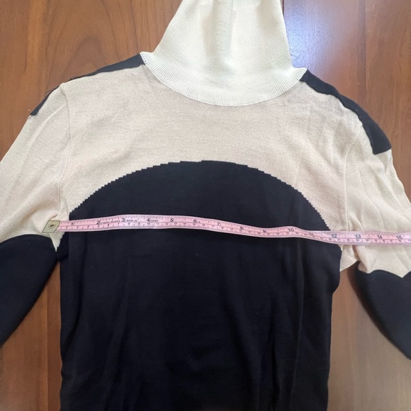 Givenchy colorblock turtleneck knit sweater, size not labeled - Picture 11 of 13
